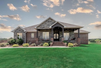 2 Cannaday Flat Rd, Hector, AR 72843