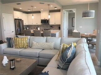 2555 Seychelles Dr Unit 404, Naples, FL 34112