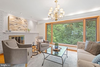 3020 N Peary St, Arlington, VA 22207