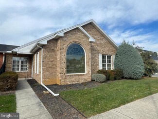 667 Trafalgar Dr, Hagerstown, MD 21742