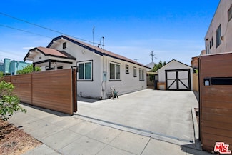 1126 N Ardmore Ave, Los Angeles, CA 90029