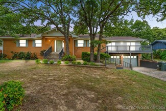 138 Lakeview Dr, Mannford, OK 74044
