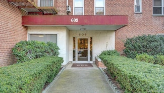 609 Palmer Rd Unit 3M, Yonkers, NY 10701