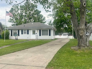 5 Senate Ave, Morganfield, KY 42437