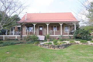 6693 S State Road 161, Huntingburg, IN 47542