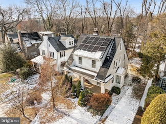 8220 Manor Rd, Elkins Park, PA 19027