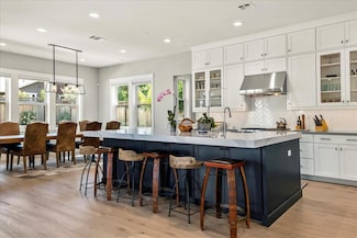 15 Harmony Ln, Walnut Creek, CA 94597