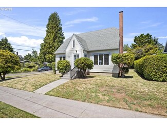 6305 NE Davis St, Portland, OR 97213