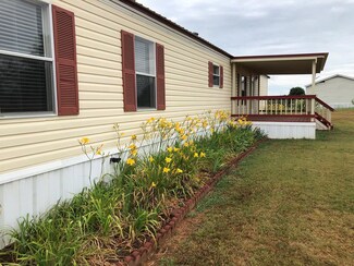 45 Lookout Ln, Kinsey, AL 36303