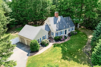 25 Whittemore St, Bedford, NH 03110