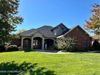 1422 Grandvalley Dr, Jefferson City, MO 65101