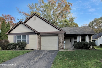 1 Morning Glory Ln, Whiting, NJ 08759