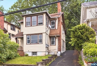 27 Berkeley Place, Bloomfield, NJ 07003