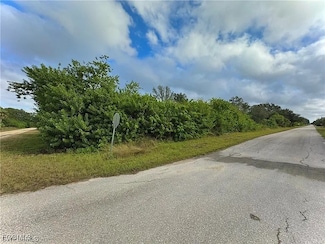 1900 Hamilton Ave, Lehigh Acres, FL 33972