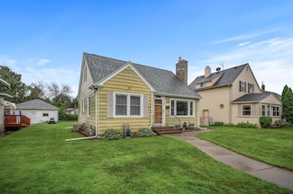 518 8th Ave N, South Saint Paul, MN 55075