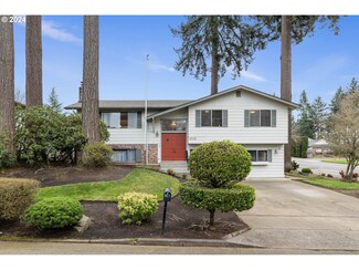 9705 NE 10th St, Vancouver, WA 98664