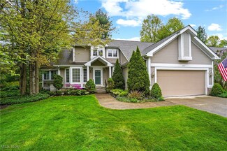 303 Greenway Dr, Chardon, OH 44024