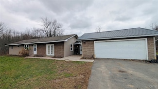 1557 County Route 7 Unit 61, Oswego, NY 13126