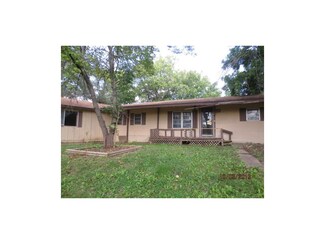 8185 Wea St, De Soto, KS 66018