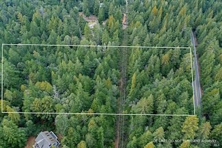 33538 Iversen Rd, Gualala, CA 95445