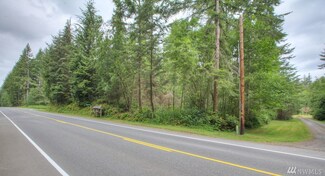 6632 Mapleleaf Dr, Clinton, WA 98236