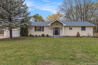 7135 Jordan Rd, Grand Blanc, MI 48439