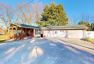 929 Antionette Dr, Mansfield, OH 44903