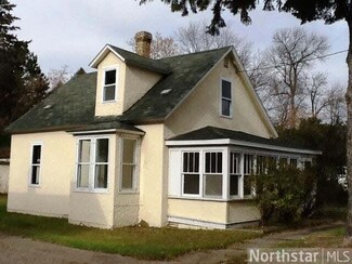 202 5th St S, Walker, MN 56484