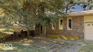 7433 N Raider Rd, Middletown, IN 47356