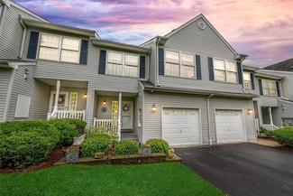 5005 John Hancock Ct Unit 100, New Windsor, NY 12553
