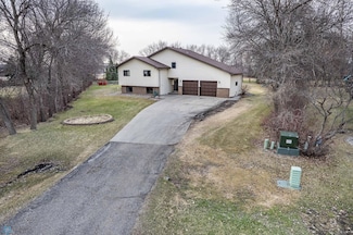 8108 Gemini Cir, Fargo, ND 58104