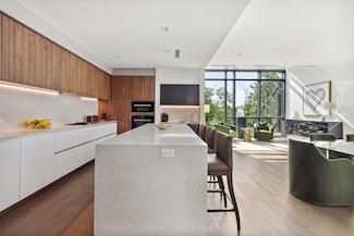 5104 Caroline St Unit 203, Houston, TX 77004