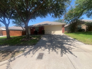 8509 Hawks Nest Dr, Fort Worth, TX 76131