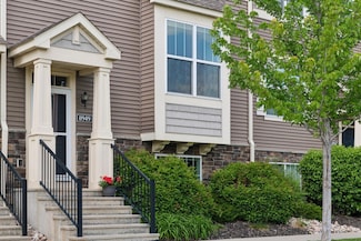 8949 SW Village Loop, Chanhassen, MN 55317