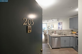 2901 Macarthur Blvd Unit 203, Oakland, CA 94602