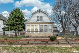 239 45th St, Moline, IL 61265