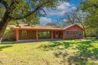 8200 Eagle Mountain Cir, Fort Worth, TX 76135