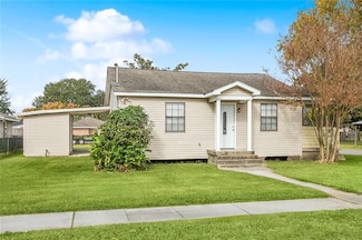 2136 E Beauregard St, Chalmette, LA 70043
