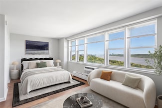 5700 Arlington Ave Unit 21O, Bronx, NY 10471