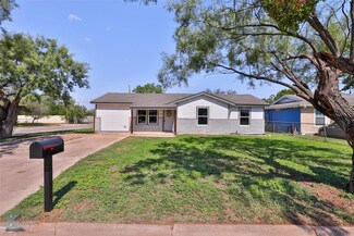 5138 Laguna Dr, Abilene, TX 79605
