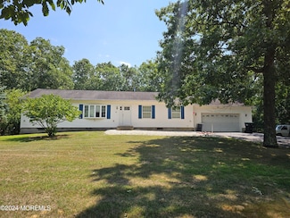 14 Vienna Rd, Howell, NJ 07731