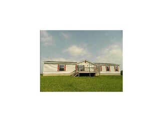 214 N Buckner Tarsney Rd, Buckner, MO 64016