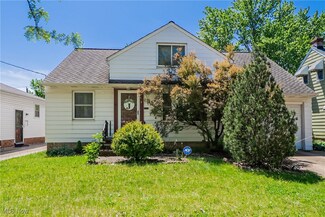 14204 Rockside Rd, Maple Heights, OH 44137