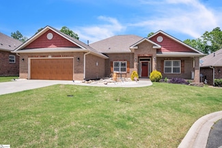 405 Sunset Farm Ln, Simpsonville, SC 29681
