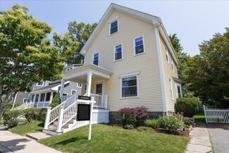 25 Ardale St, Roslindale, MA 02131
