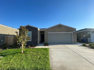 4275 Joaquin Ave, Clovis, CA 93619