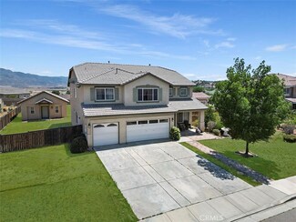 19143 Mono Dr, Hesperia, CA 92345