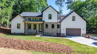 111 Greens Rd, Granite Falls, NC 28630