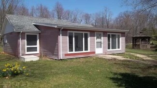 14819 Hideaway Dr, Vandalia, MI 49095