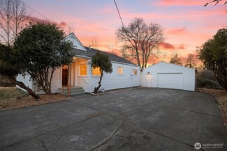 1521 N Laventure Rd, Mount Vernon, WA 98273